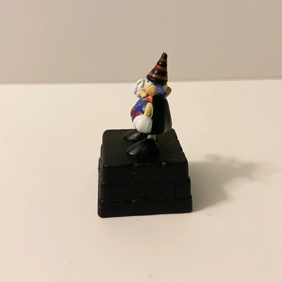 1996 Yugioh Dungeon Dice Monsters Monster Lord ST 00 Mini Figure 1.5 Inch Tall - Picture 2 of 9